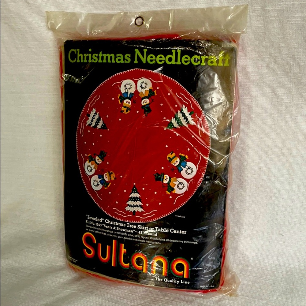 Sultana Christmas skirt kit NIP